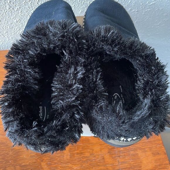Dr. Scholl’s Slippers Size M EUC - Picture 5 of 7